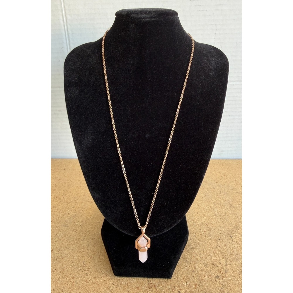 VTG LA CN Rose Quartz Crystal Point Pendant Rose Gold-toned Chain Necklace